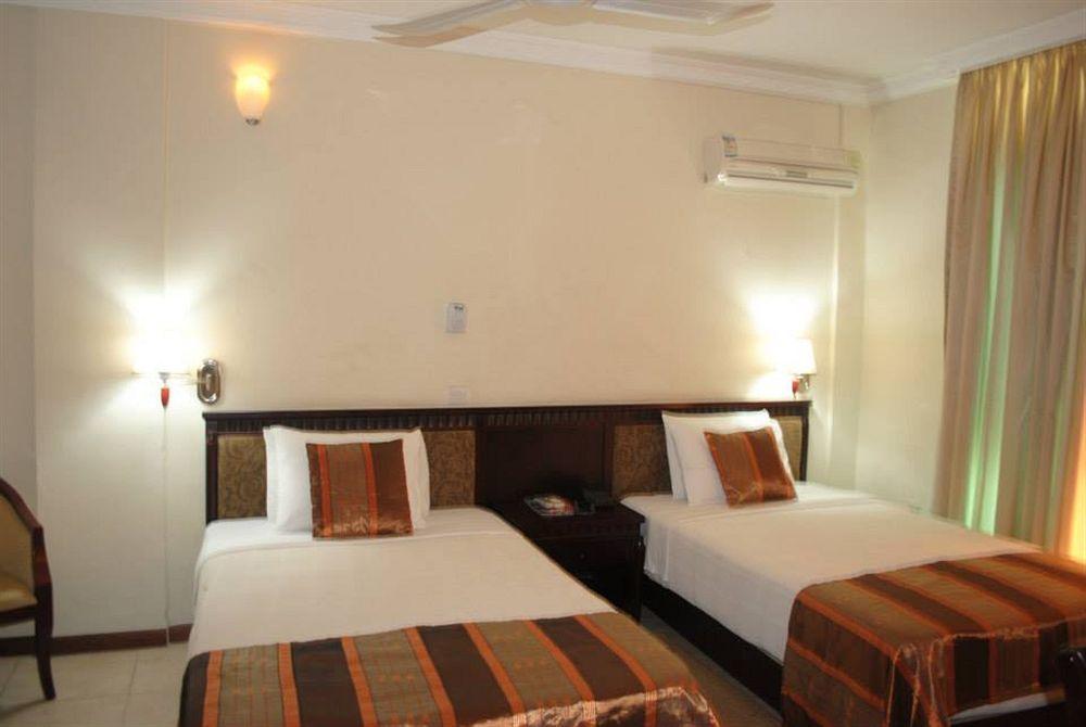 Hotel Georgia Accra Exteriör bild