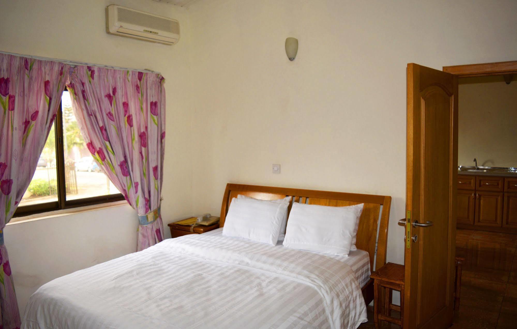 Hotel Georgia Accra Exteriör bild